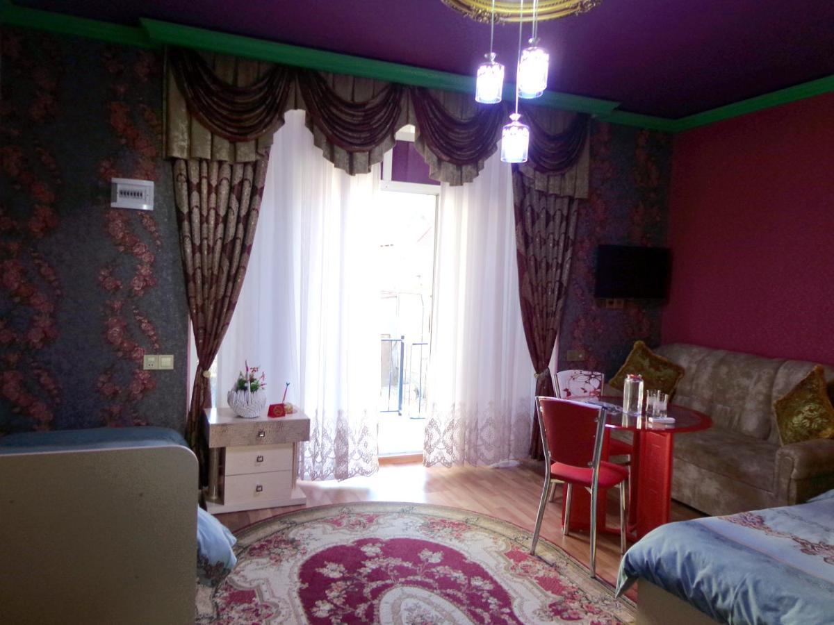 Tubram S Ailəvi Qonaq Evi Bed & Breakfast Şǝki Exterior foto